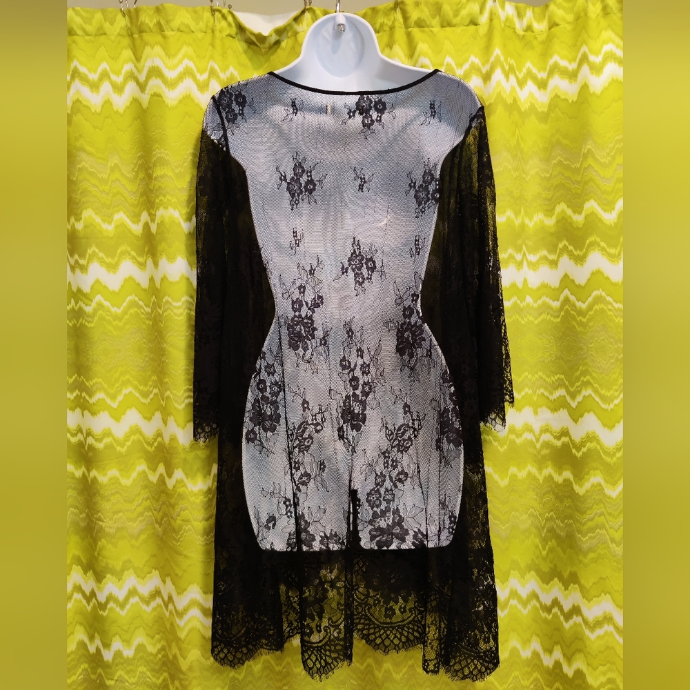 Black Lace Layering Dress - Picture 3 of 4